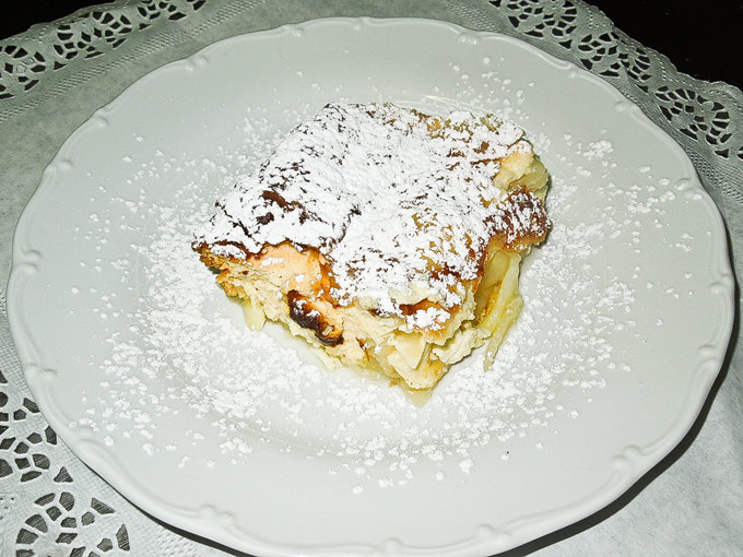 Topfenstrudel